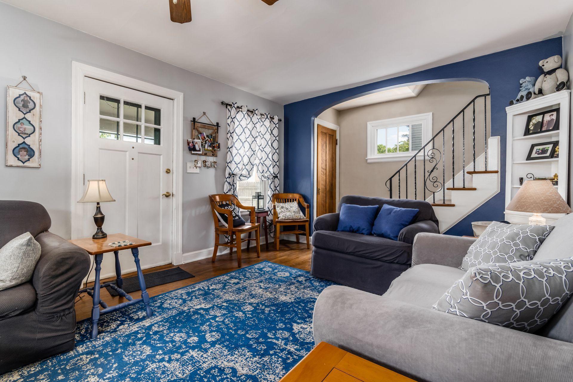 327 Demorest Road Columbus, OH 43204 - Photo 3 of 53 Gallery Image 3