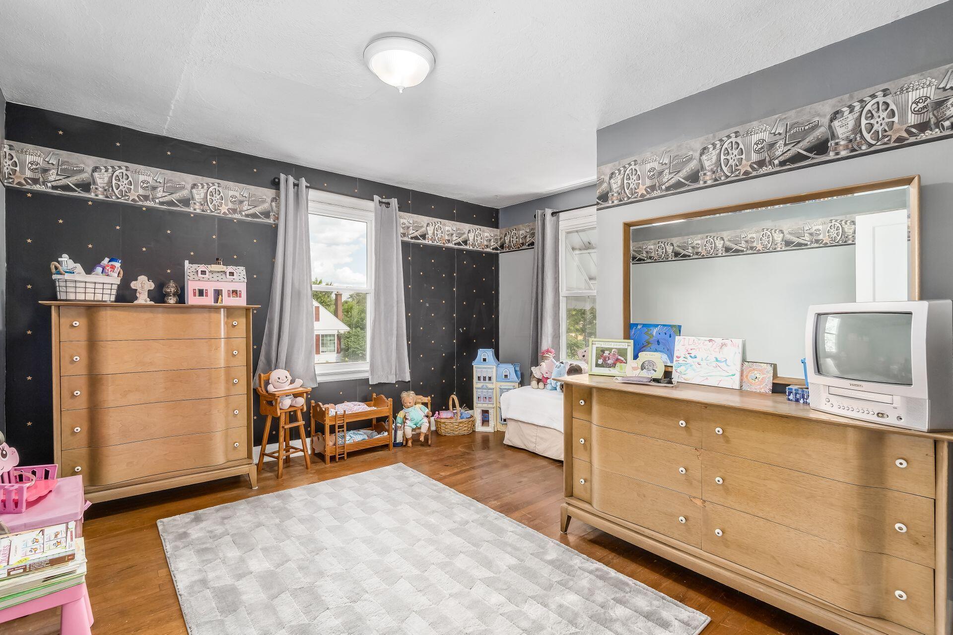 327 Demorest Road Columbus, OH 43204 - Photo 34 of 53 Gallery Image 34