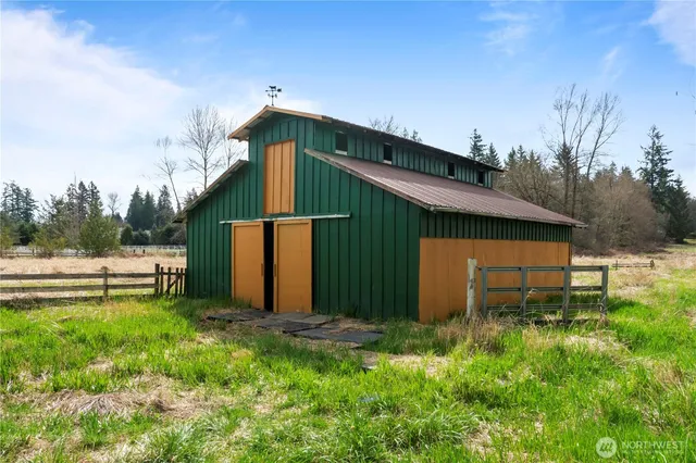 $1,100,000 | 20505 12th Street East, Lake Tapps, WA 98391