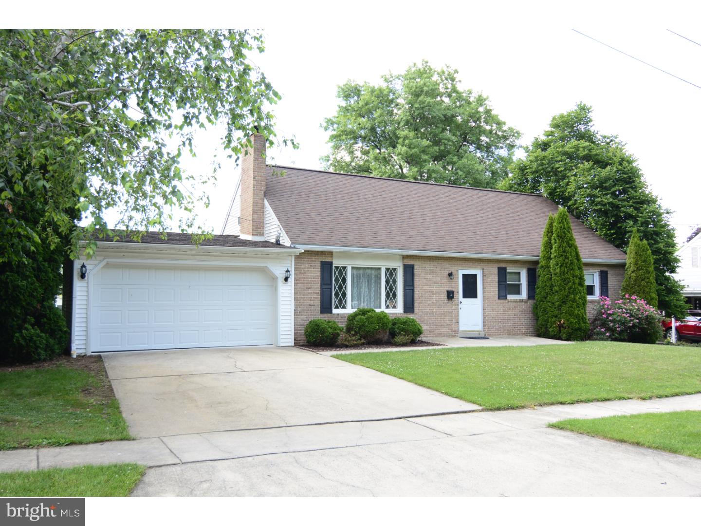 52 Valley Road Wyomissing, PA 19610 - Photo 3 of 22 Gallery Image 3