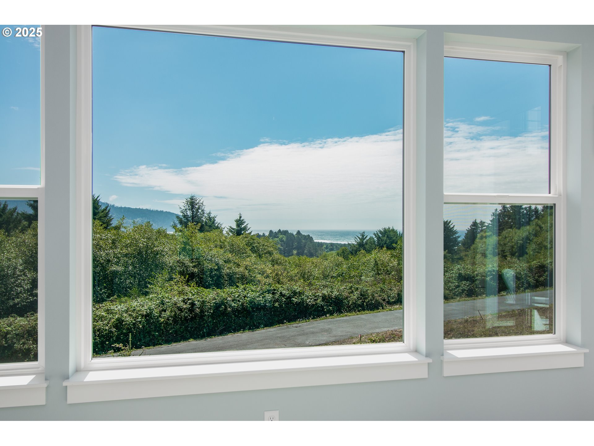 6485 Heron View Neskowin, OR 97149 - Photo 4 of 46 a view of a window