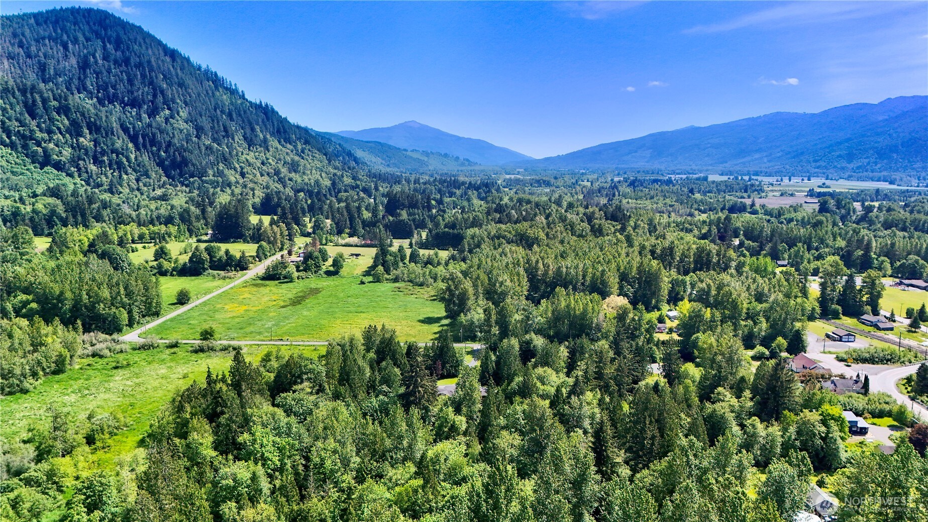 5554 Potter Road Deming, WA 98244 - Photo 6 of 39