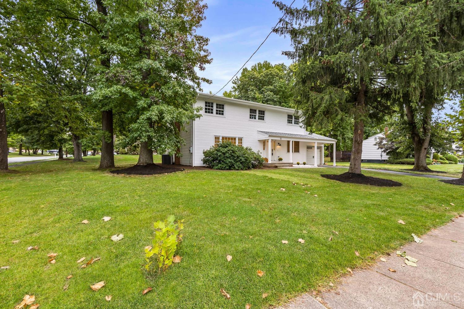 12 Annette Drive Edison, NJ 08820 - Photo 4 of 42 a house view with swimming pool