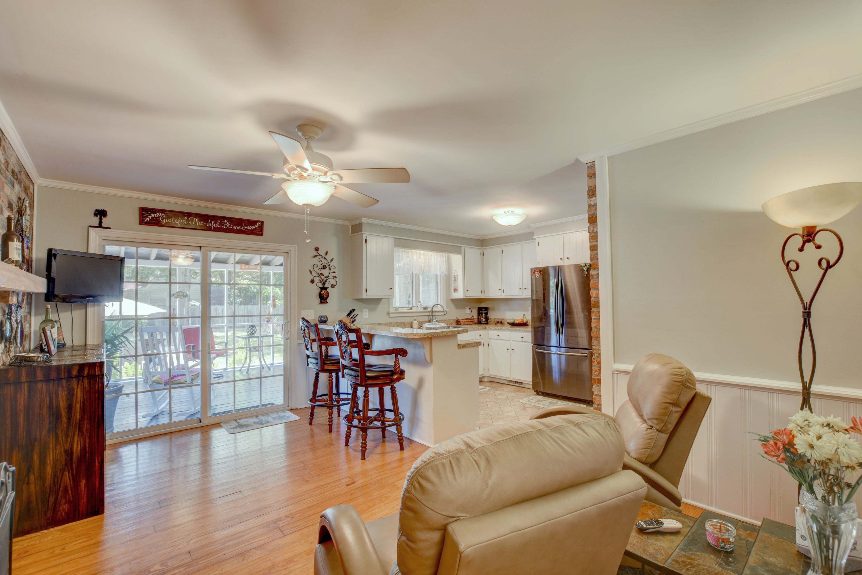 109 Almond Street Pinopolis, SC 29469 - Photo 20 of 49 Sitting area