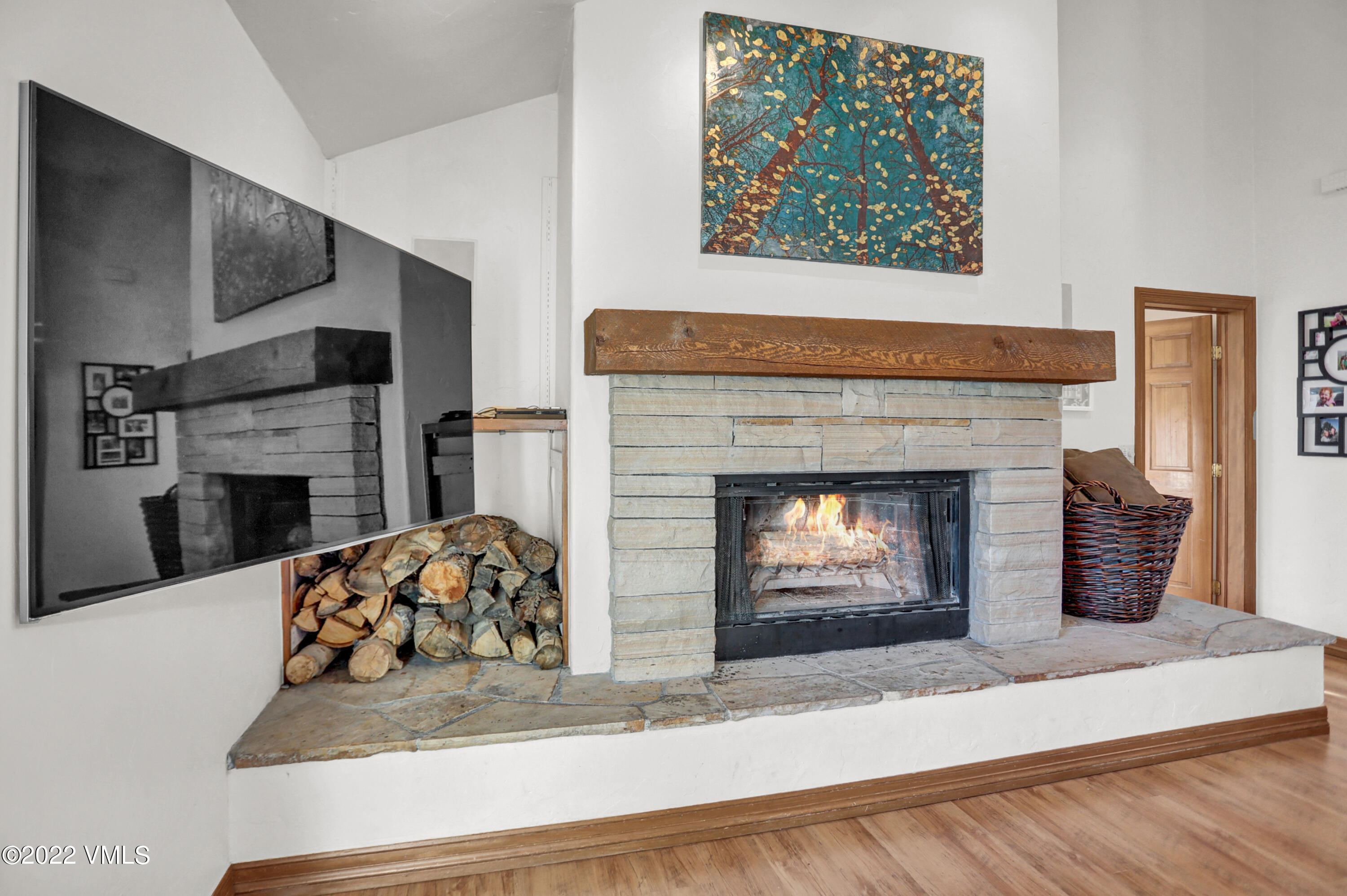 120 Chaparral Road Edwards, CO 81632 - Photo 7 of 60 Living Room-10