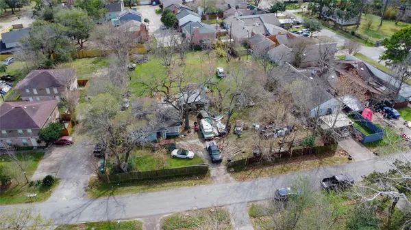 $706,800 | 9229 Kerrwood Lane, Houston, TX 77080