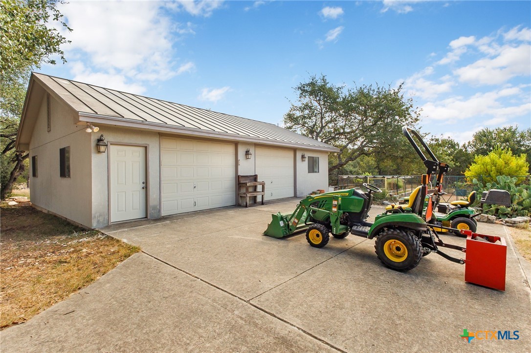 26037 Lewis Ranch Road New Braunfels, TX 78132 - Photo 44 of 46 Gallery Image 44