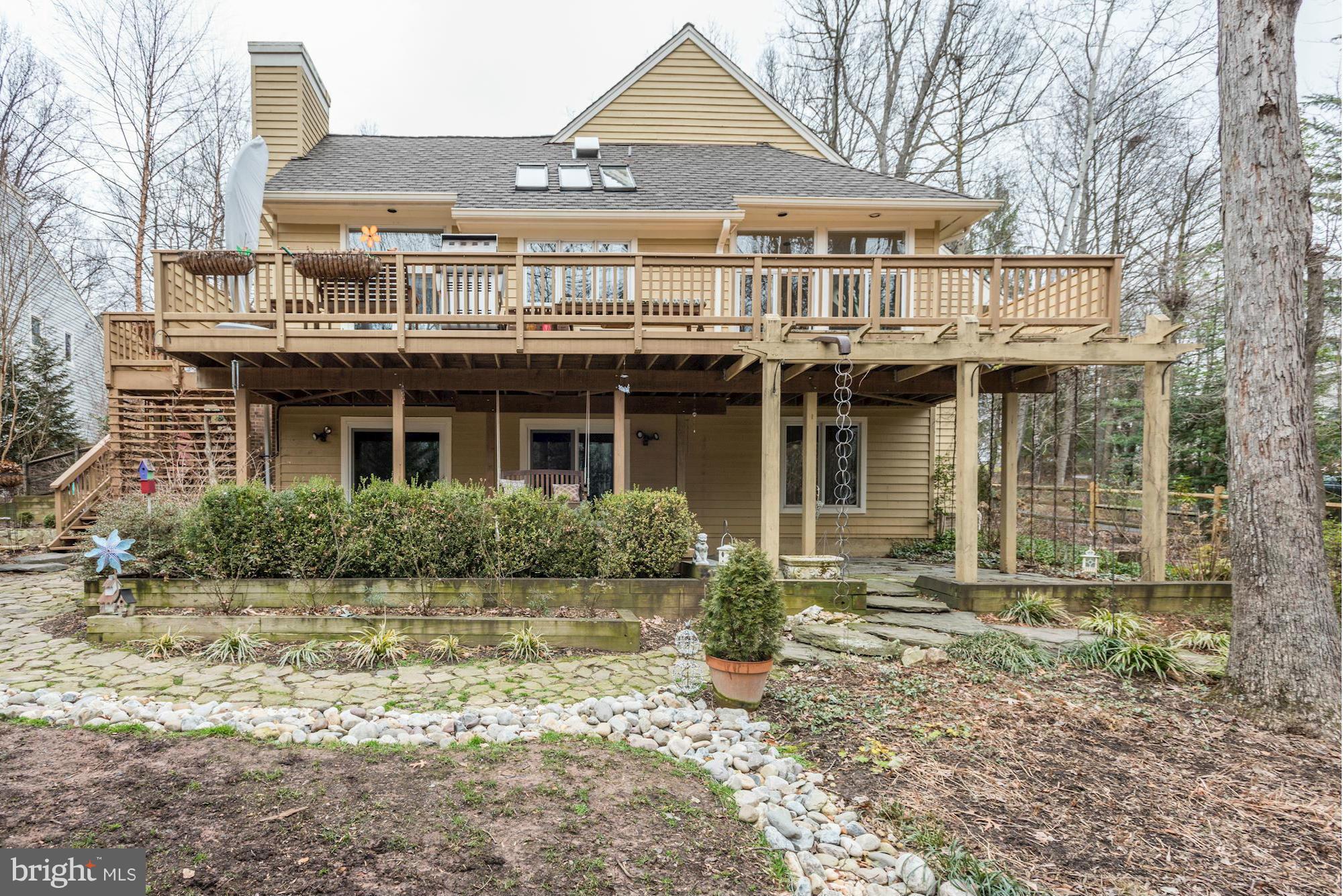 1509 North Village Road Reston, VA 20194 - Photo 29 of 30 Exterior (Rear)