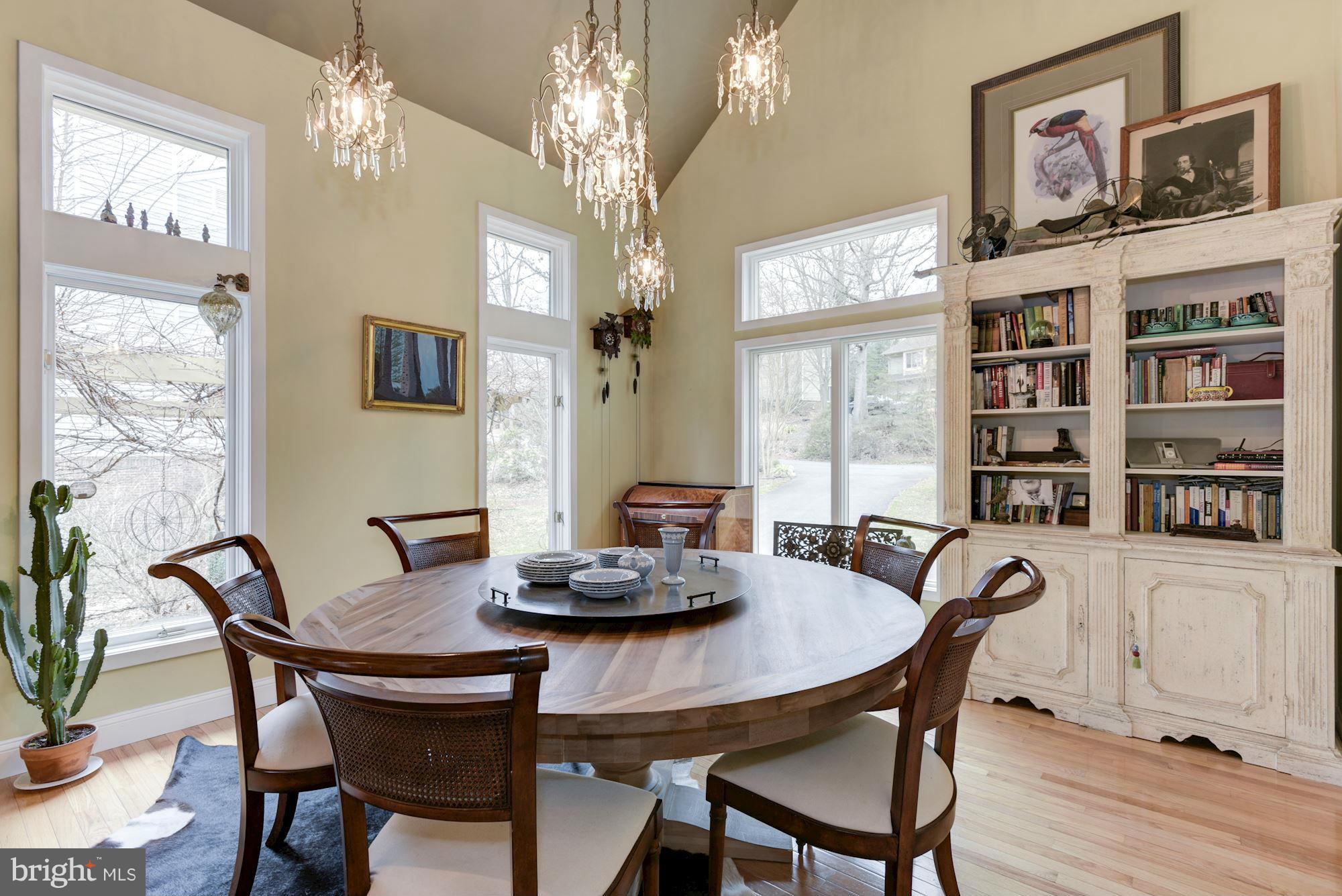 1509 North Village Road Reston, VA 20194 - Photo 4 of 30 Dining Room