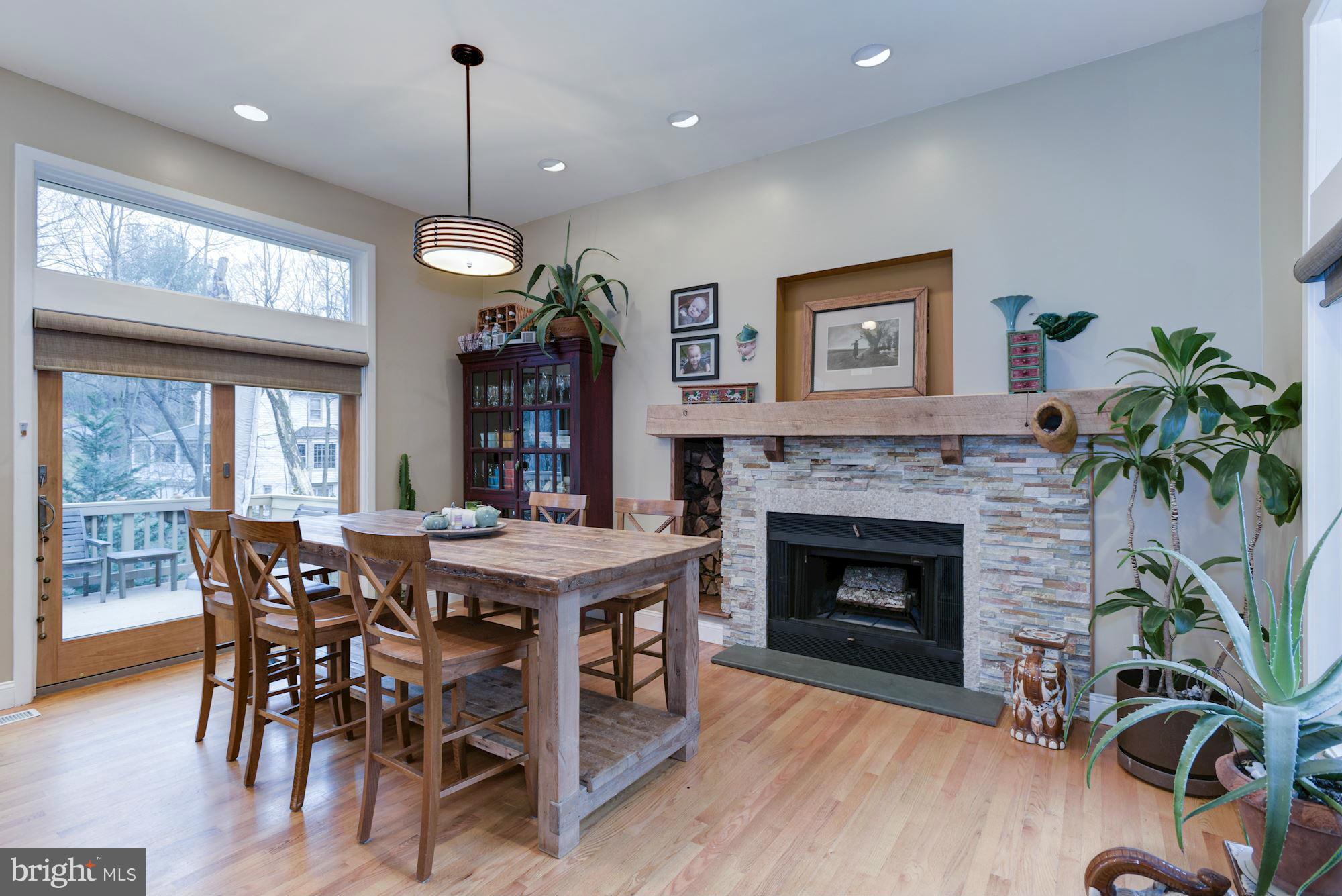 1509 North Village Road Reston, VA 20194 - Photo 6 of 30 Family Room