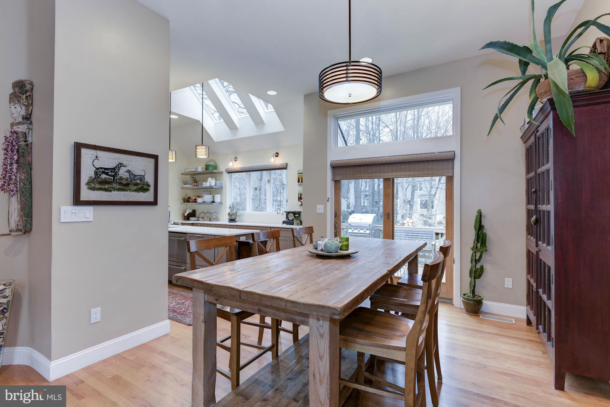 1509 North Village Road Reston, VA 20194 - Photo 7 of 30 Family Room