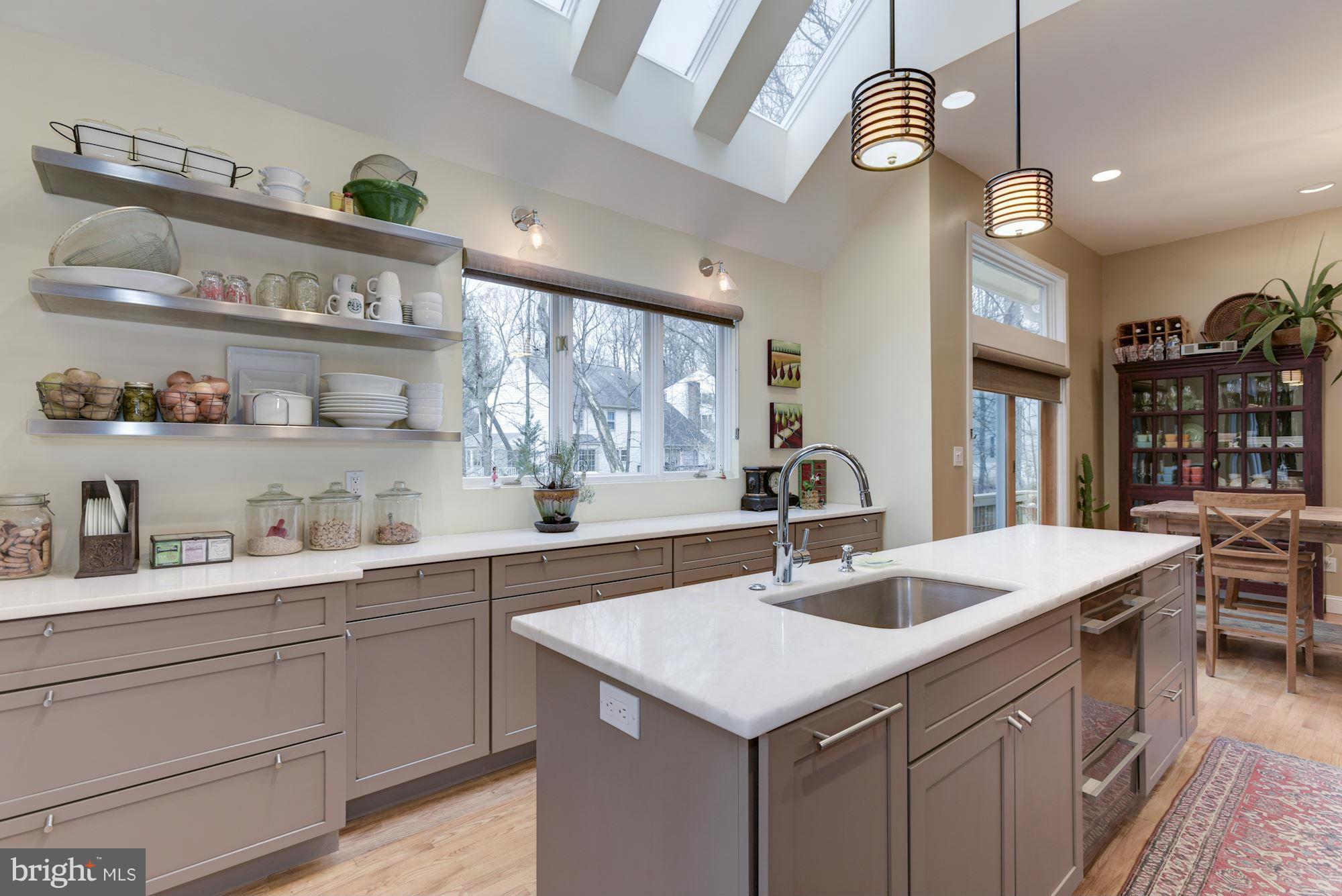 1509 North Village Road Reston, VA 20194 - Photo 9 of 30 Kitchen