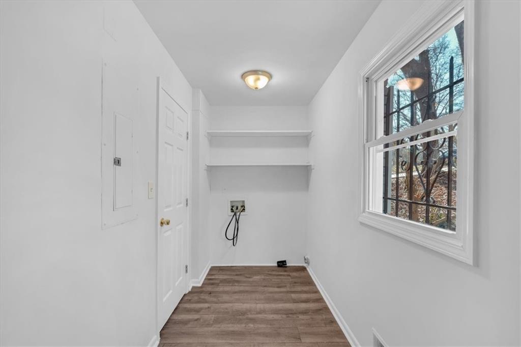 2080 Bluffton Way Decatur, GA 30035 - Photo 38 of 48 a view of a hallway with windows