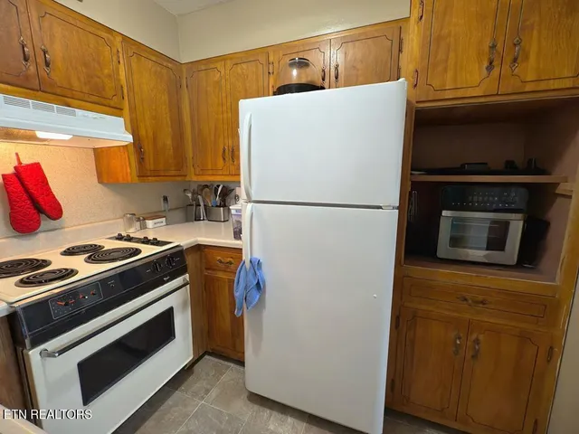 $419,900 | 214 Lakeview Stable Road, Livingston, TN 38570