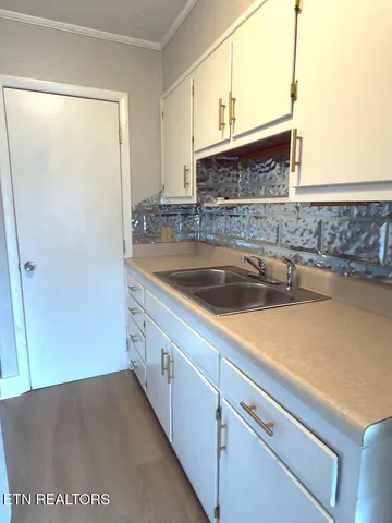 $419,900 | 214 Lakeview Stable Road, Livingston, TN 38570