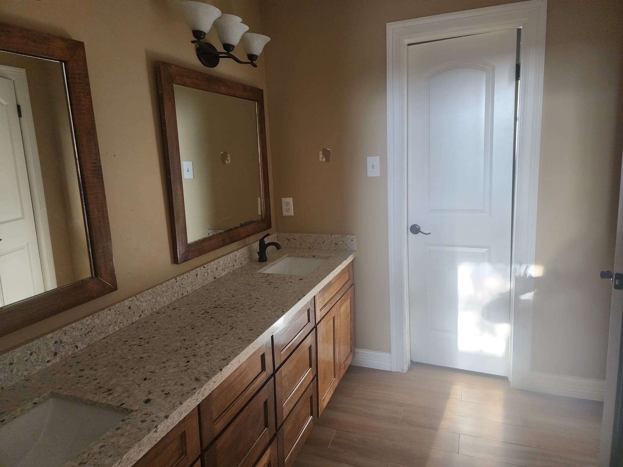 9902 Kings Walk Round Street Houston, TX 77070 - Photo 5 of 15