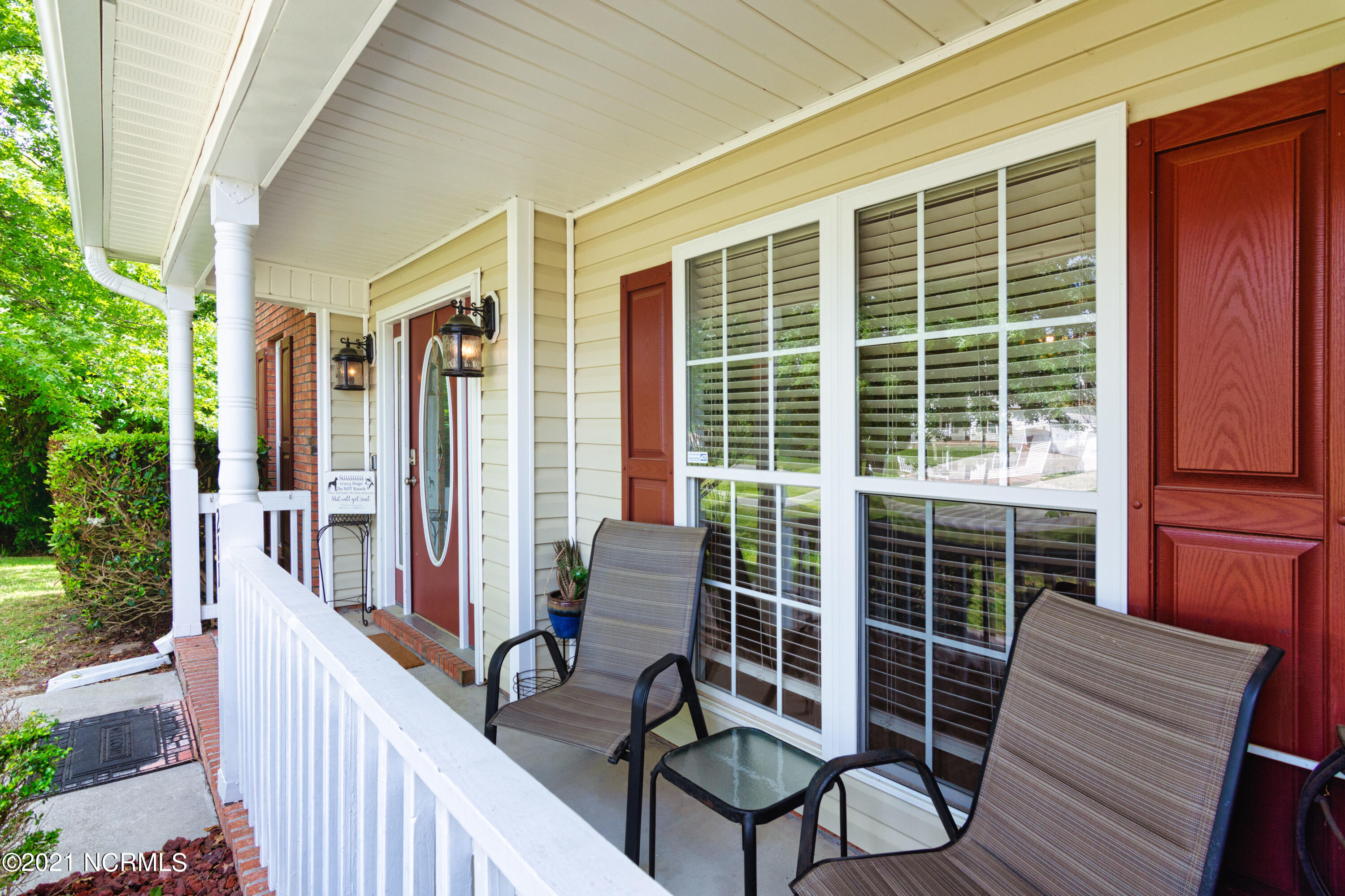 211 Rutherford Way Jacksonville, NC 28540 - Photo 2 of 23 Hi-Res_80-6000_x_4000-46