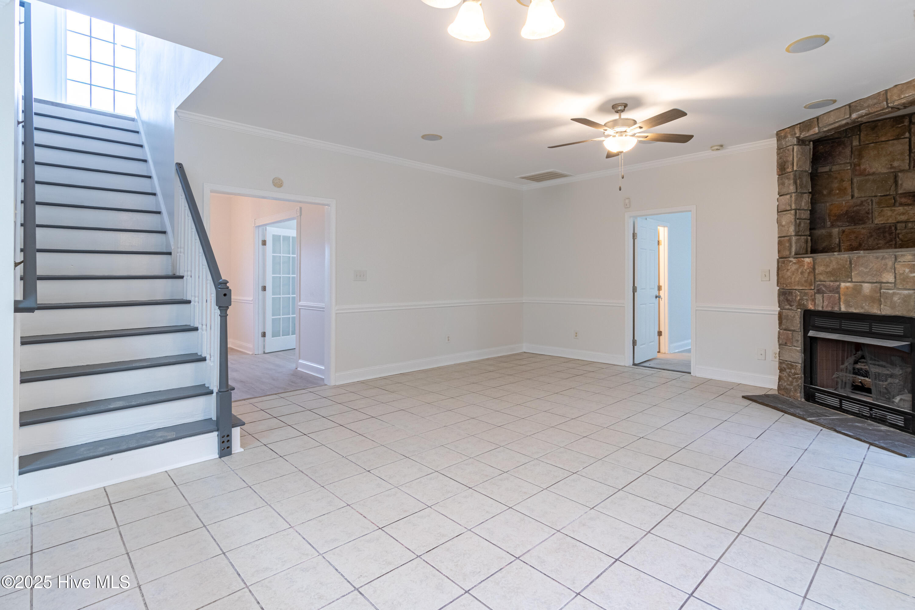 116 Lafitte Drive Hubert, NC 28539 - Photo 11 of 50 _Livingroom view 2 (1 of 1)