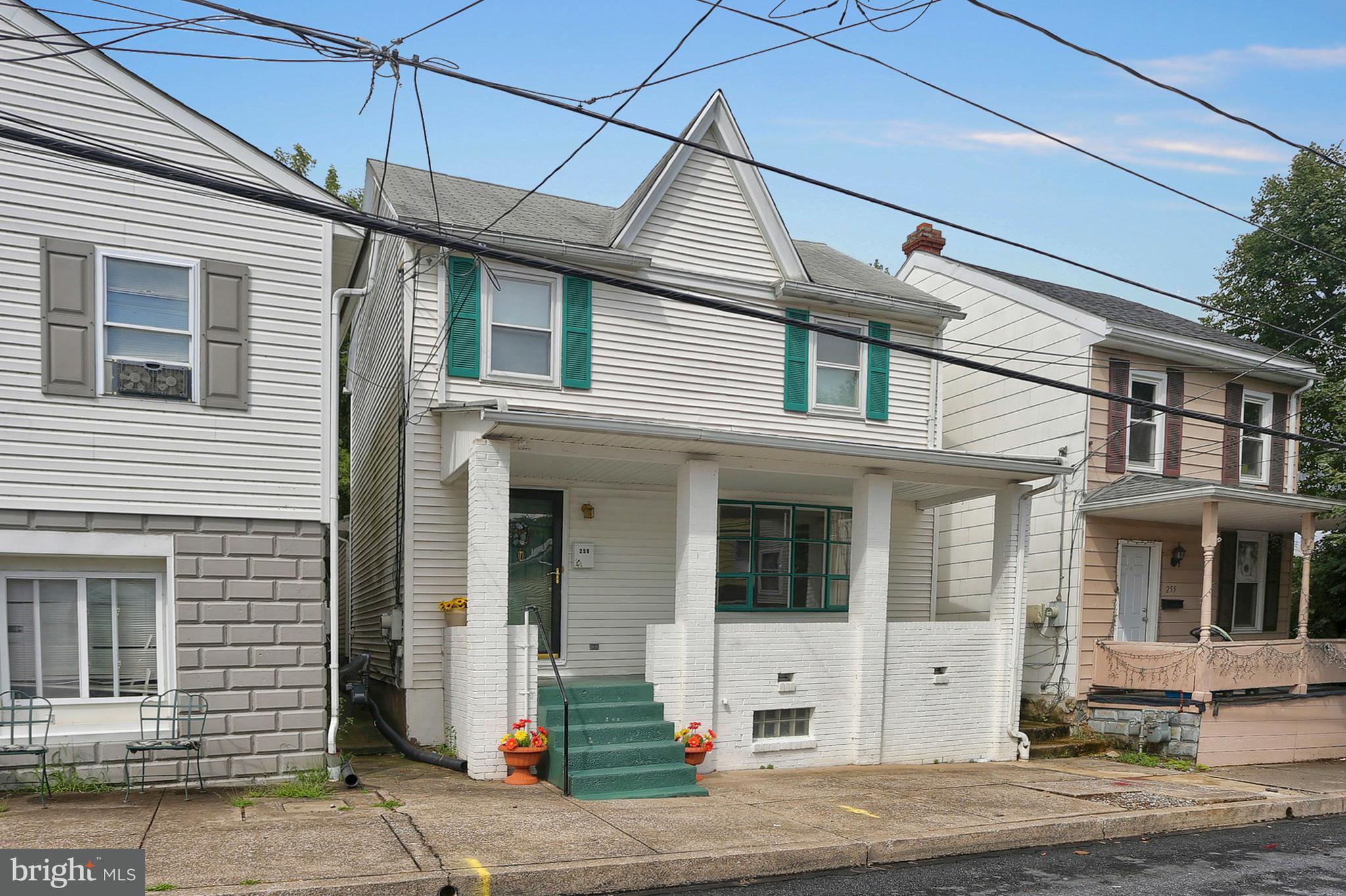259 Market Street Middletown, PA 17057 - Photo 2 of 33
