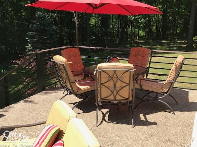 11176 North Pearson Road Utica, MI 48315 - Photo 40 of 48