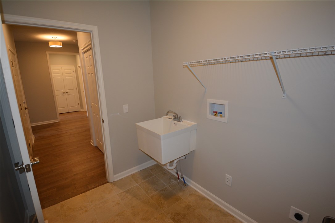 943 Pathway Lane, Unit 79 Webster, NY 14580 - Photo 15 of 23