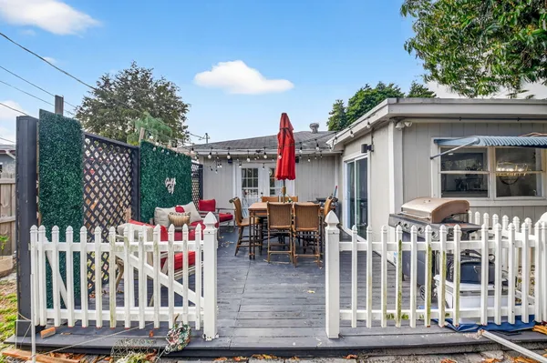 $4,500 | 320 Riverdale Road, Palm Springs, FL 33461
