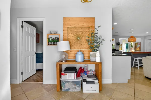 $4,500 | 320 Riverdale Road, Palm Springs, FL 33461