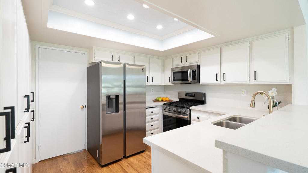 19235 Index Street, Unit 3 Porter Ranch, CA 91326 - Photo 13 of 41