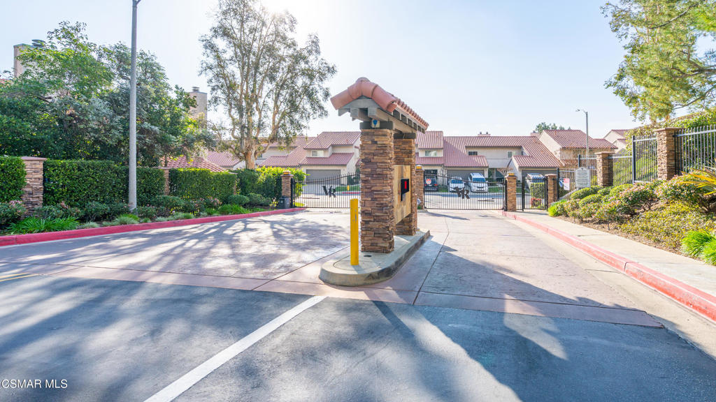 19235 Index Street, Unit 3 Porter Ranch, CA 91326 - Photo 19 of 41