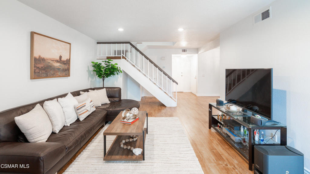 19235 Index Street, Unit 3 Porter Ranch, CA 91326 - Photo 4 of 41