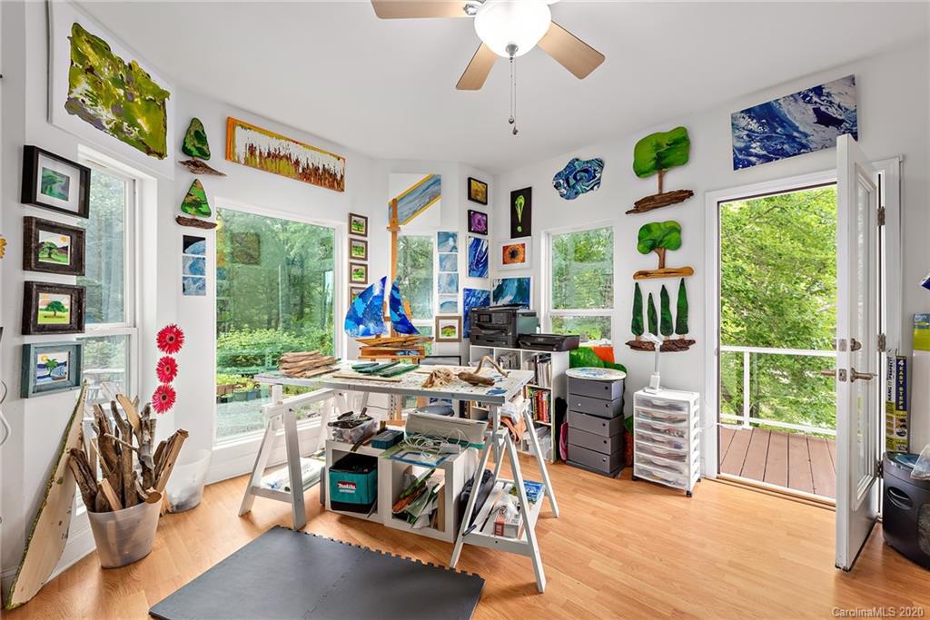 18216 Hideaway Road Charlotte, NC 28278 - Photo 12 of 33 Gallery Image 12