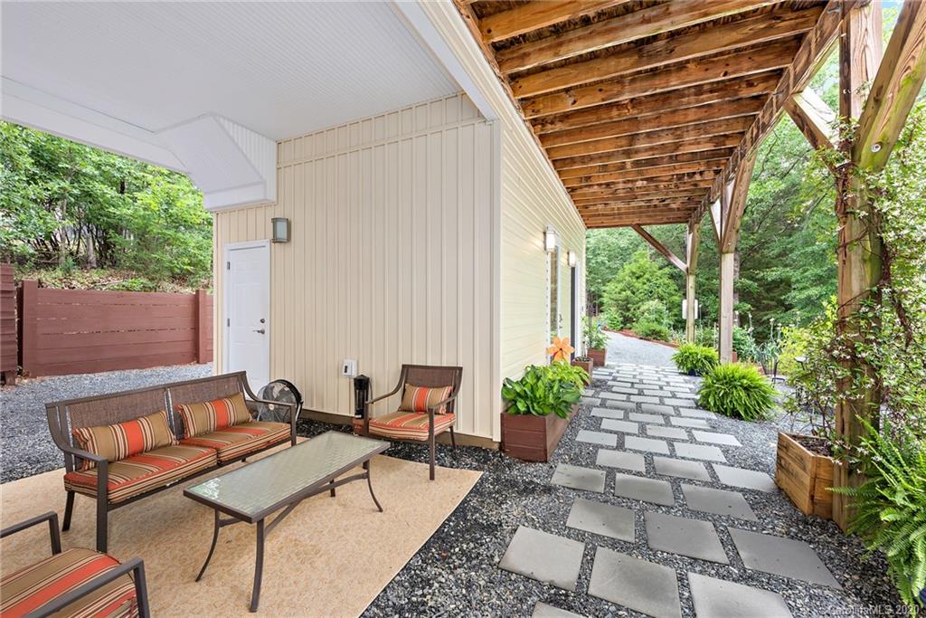 18216 Hideaway Road Charlotte, NC 28278 - Photo 19 of 33 Gallery Image 19
