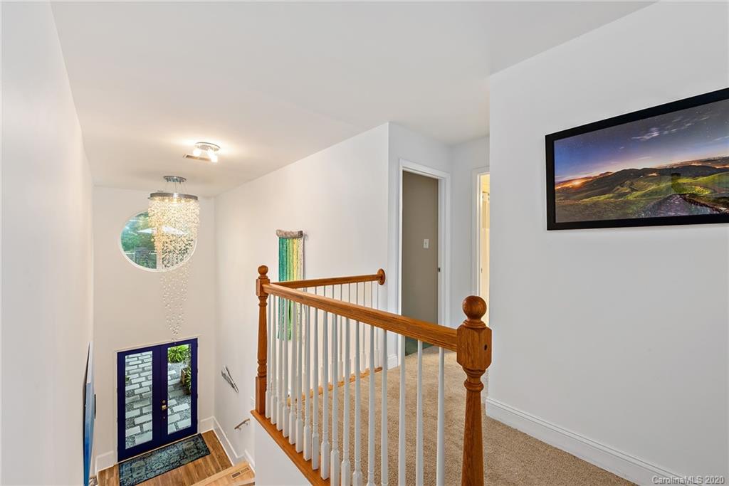 18216 Hideaway Road Charlotte, NC 28278 - Photo 3 of 33 Gallery Image 3