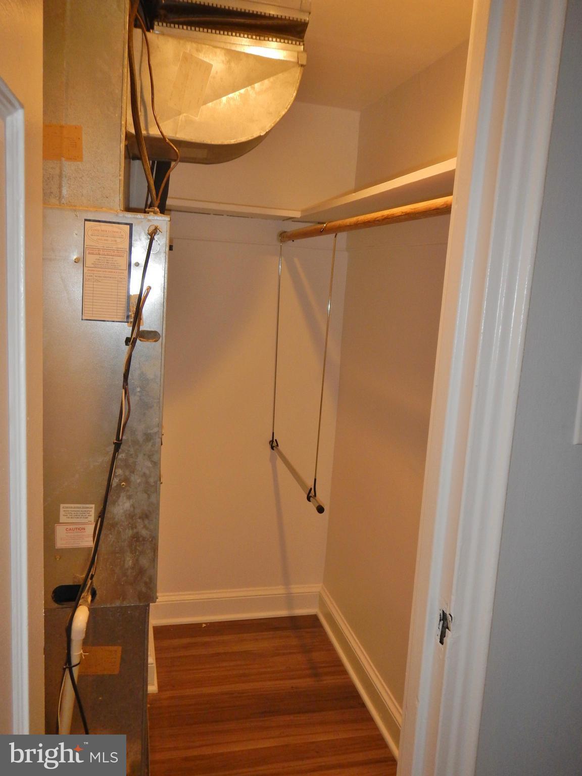 30 South Old Glebe Road, Unit 1E Arlington, VA 22204 - Photo 12 of 14 Interior (General)