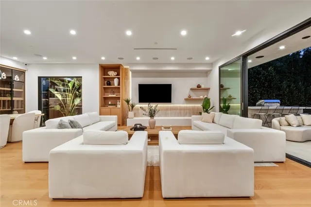 $4,195,000 | 4783 Firmament Avenue, Encino, CA 91436