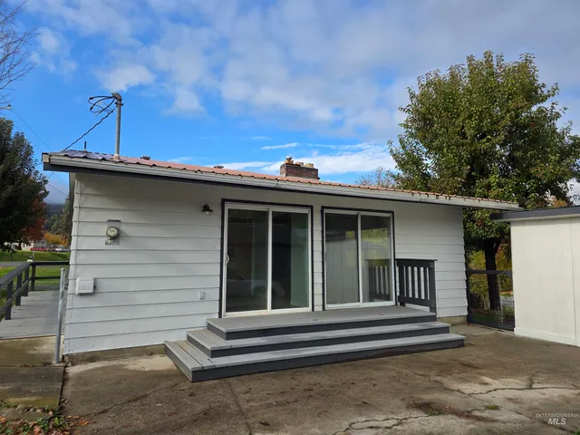 $295,000 | 902 3rd Street, Kamiah, ID 83536
