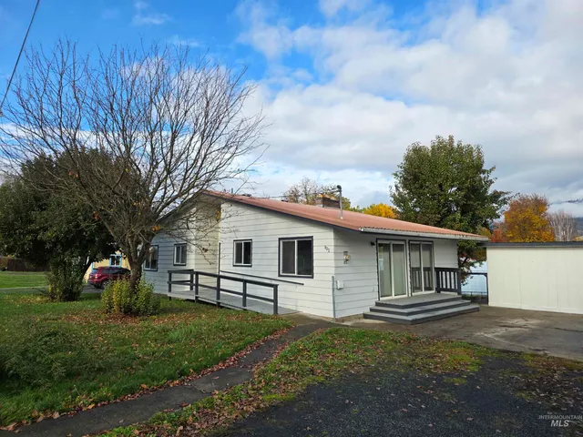 $295,000 | 902 3rd Street, Kamiah, ID 83536