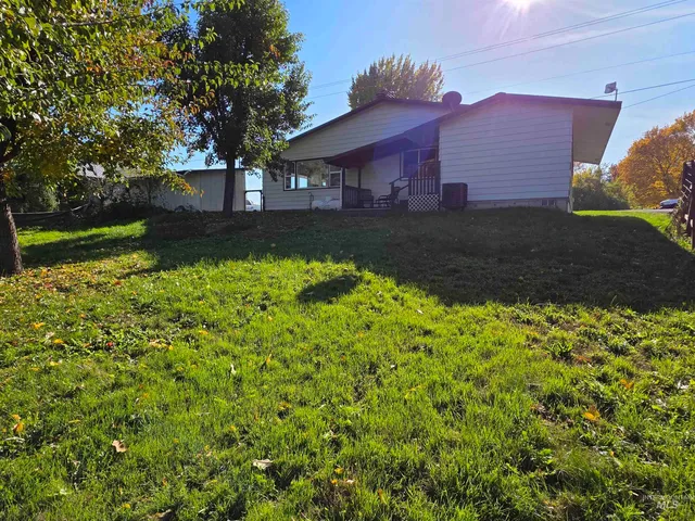 $295,000 | 902 3rd Street, Kamiah, ID 83536