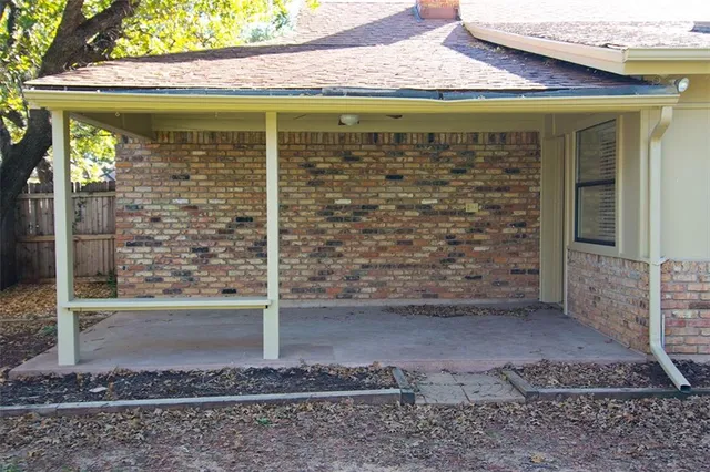 $2,650 | 120 Marseille Drive, Hurst, TX 76054