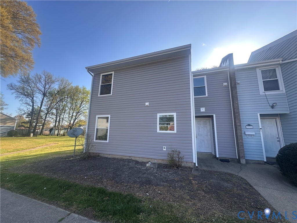 3931 Old Brook Road Richmond, VA 23227 - Photo 2 of 25