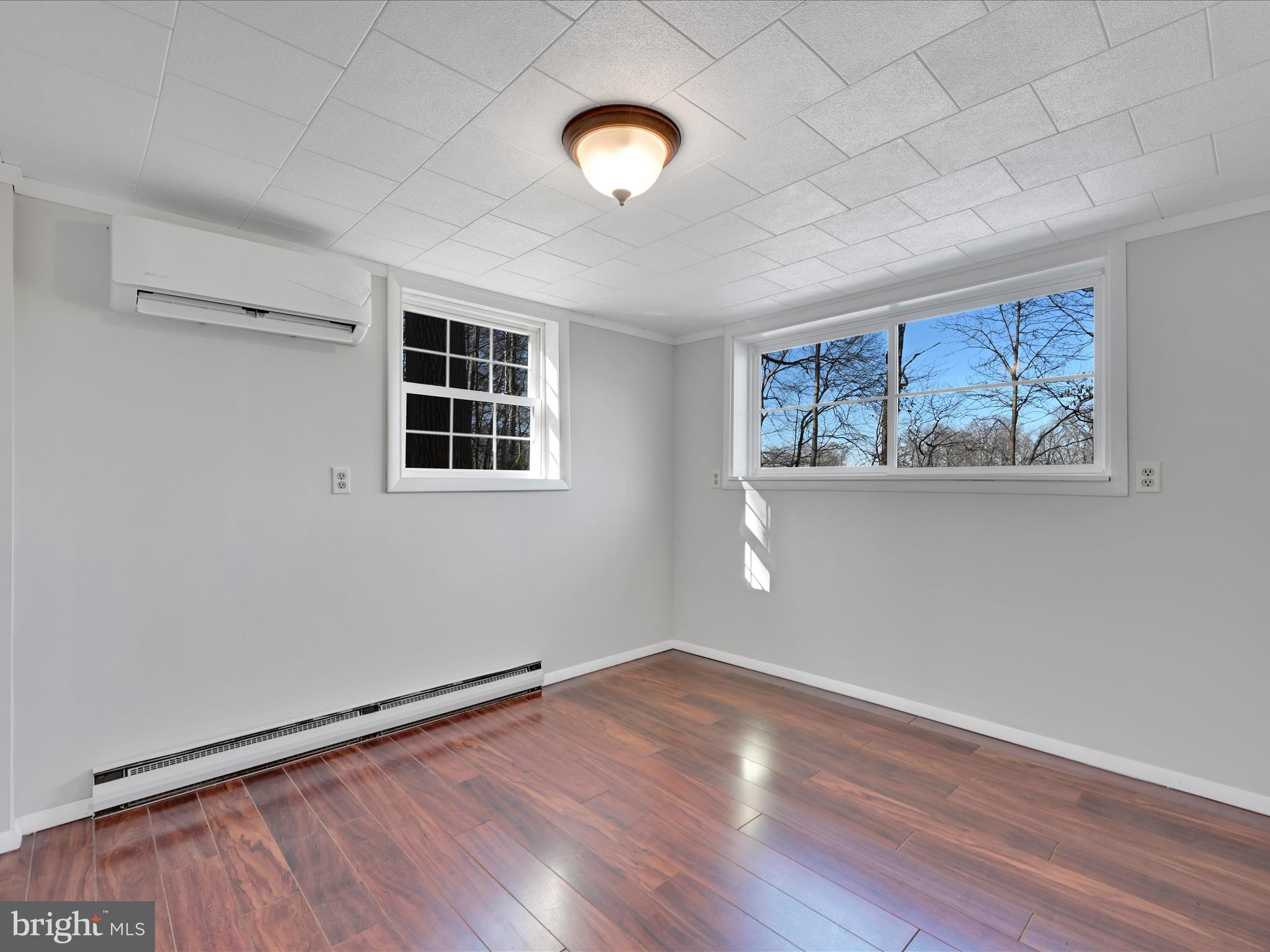 447 Greentree Road Elizabethtown, PA 17022 - Photo 15 of 28 Bedroom