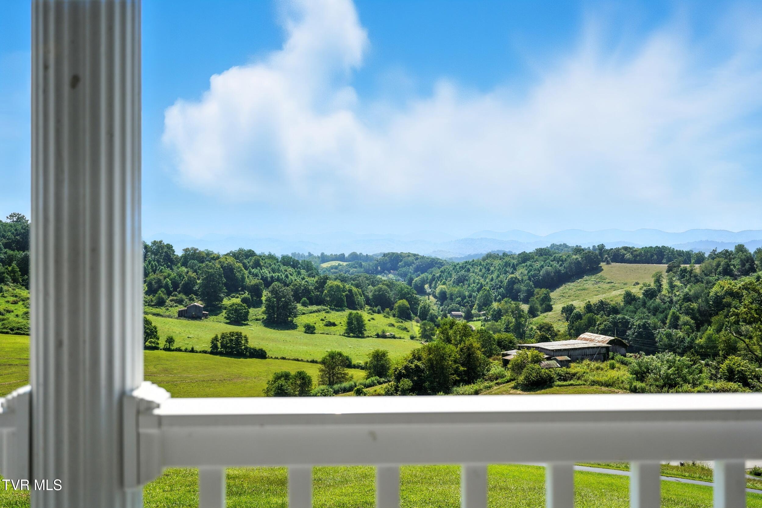 2067 High Point Road Castlewood, VA 24224 - Photo 7 of 48 8_dsc02424