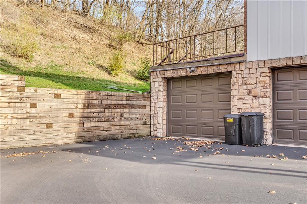 303 Forest Ridge Drive Pittsburgh, PA 15221 - Photo 24 of 25 Gallery Image 24