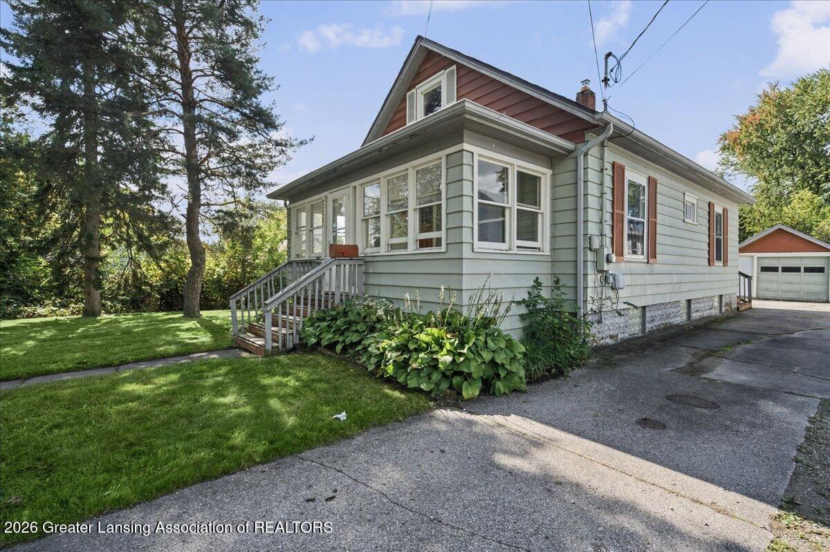 2227 Turner Road Lansing, MI 48906 - Photo 25 of 31 25-DSC02187_web