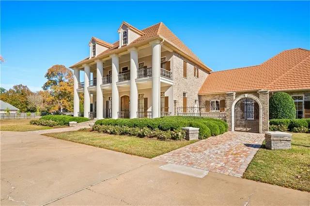 $1,500,000 | 9039 Hwy 165 South Woodworth La, Woodworth, LA 71485