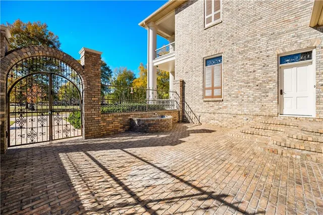 $1,500,000 | 9039 Hwy 165 South Woodworth La, Woodworth, LA 71485