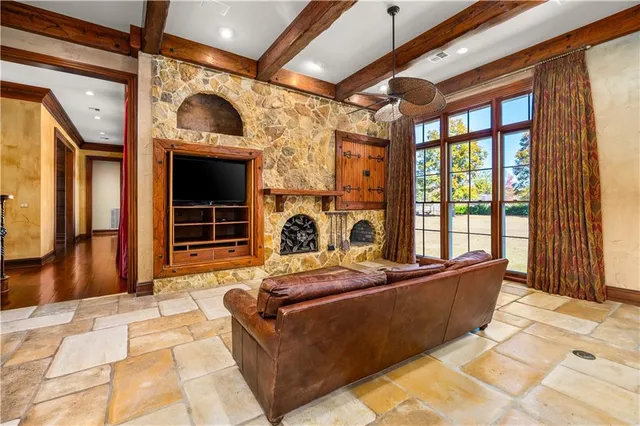 $1,500,000 | 9039 Hwy 165 South Woodworth La, Woodworth, LA 71485