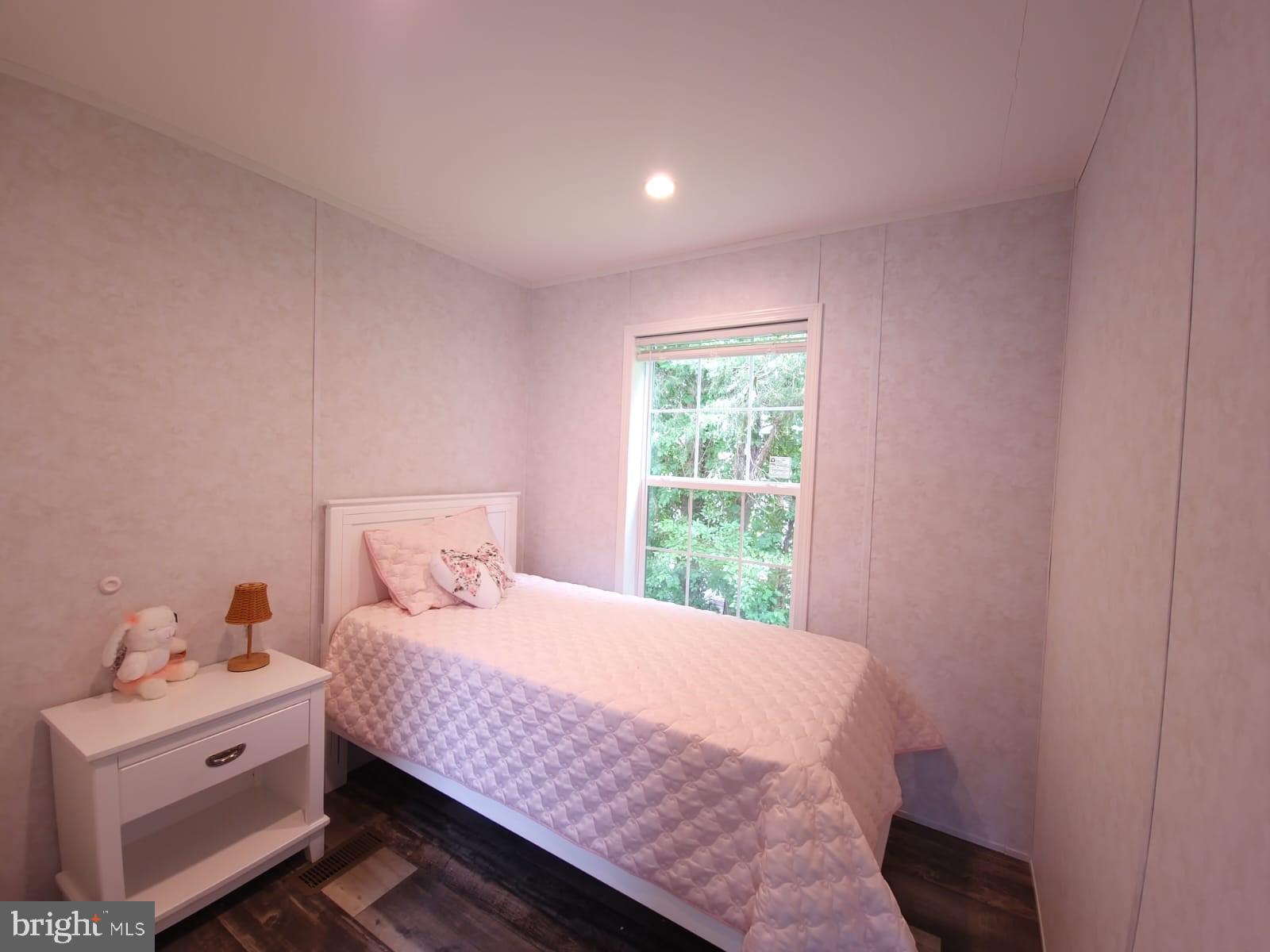 13 Montrose Boulevard Reading, PA 19607 - Photo 20 of 28 a bedroom with a bed and a window