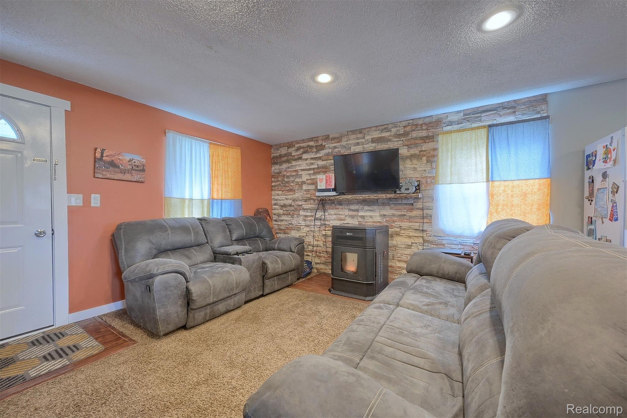 8268 Fenton Road Grand Blanc, MI 48439 - Photo 3 of 21 3-Living-Room.jpg