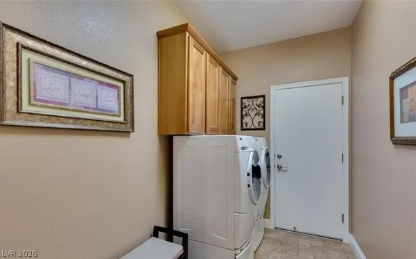 $2,500 | 2582 Highmore Avenue, Henderson, NV 89052